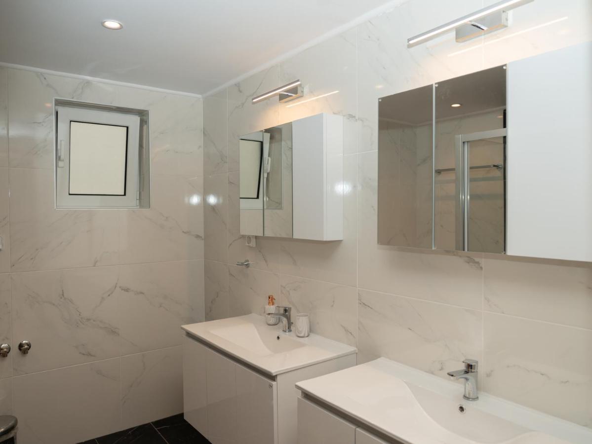 Allagiannis Group Apartments Markopoulo Mesogaias Bagian luar foto