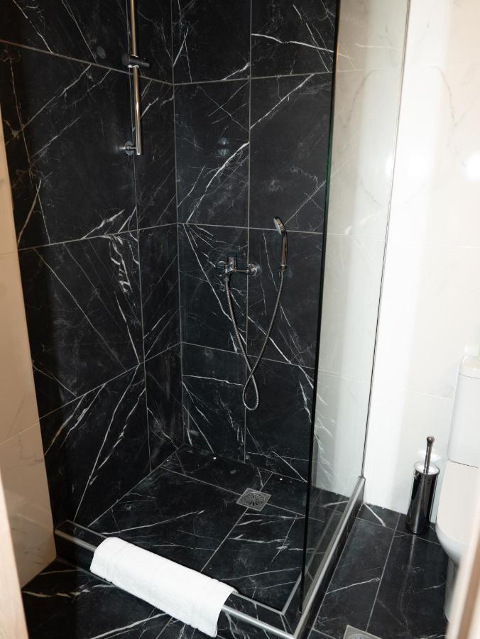 Allagiannis Group Apartments Markopoulo Mesogaias Bagian luar foto