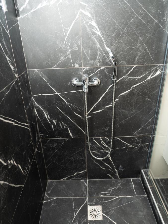 Allagiannis Group Apartments Markopoulo Mesogaias Bagian luar foto