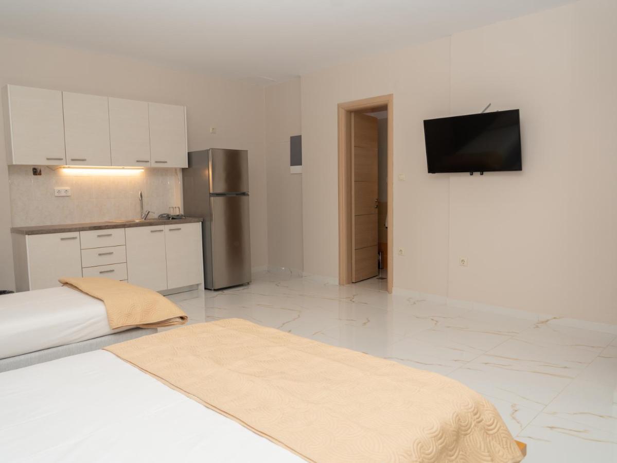 Allagiannis Group Apartments Markopoulo Mesogaias Bagian luar foto