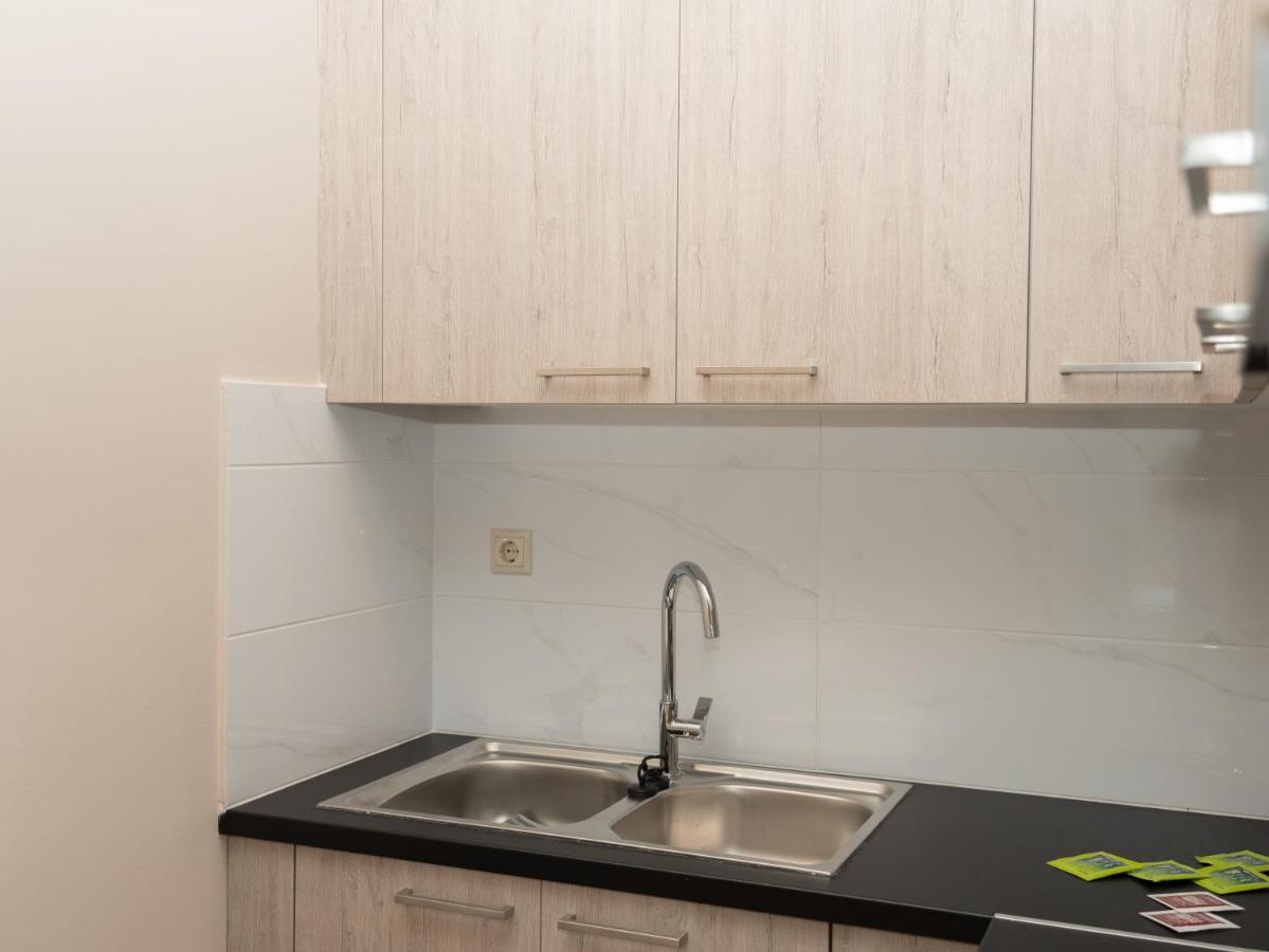 Allagiannis Group Apartments Markopoulo Mesogaias Bagian luar foto